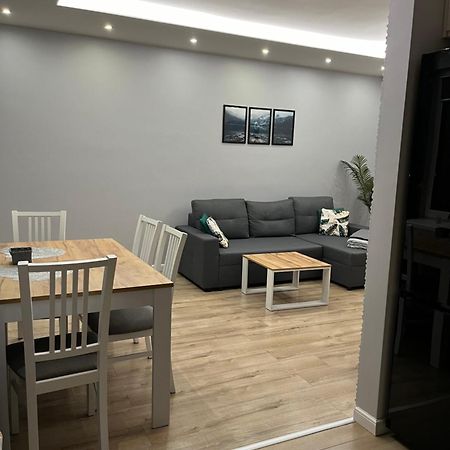 Apartamento Nowoczesny Apartament Z Przestronna Lazienka Stalowa Wola Exterior foto